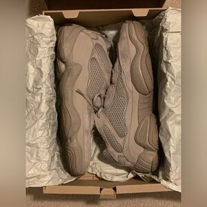 Adidas Yeezy 500 "Taupe Light" Size 10.5